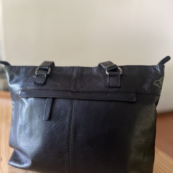 Vintage Black Leather Tote Bag - Picture 3 of 9